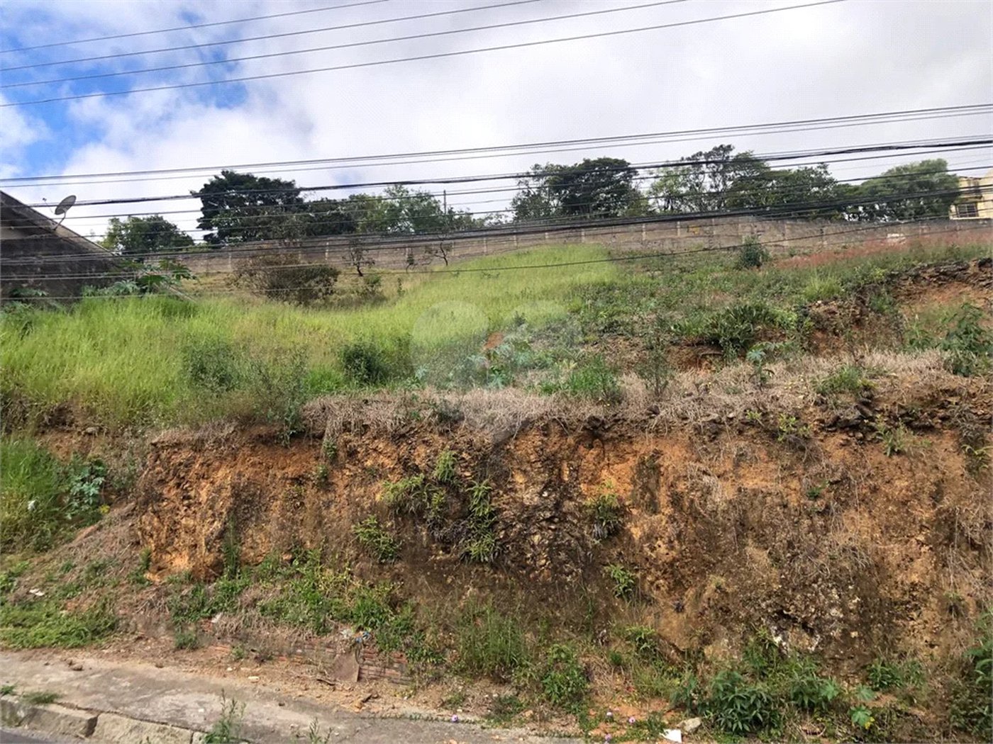 Terreno Amplo à Venda – 528 m² no Jardim Quisisana/MG