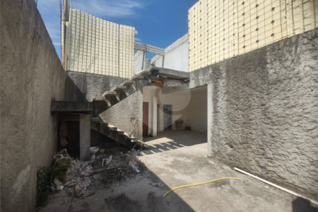 Terreno 810 metros à venda em Atibaia com projeto aprovado exclusivo de alto padrão com construção inacabada