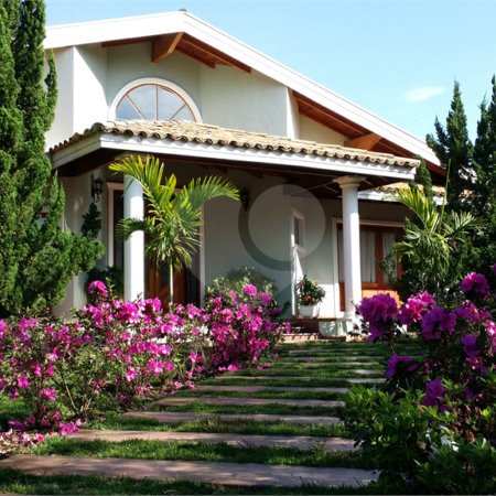 Linda casa para venda em Indaiatuba/SP com pomar.