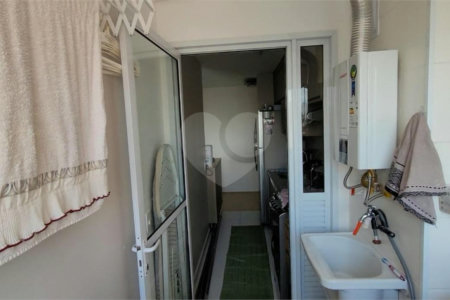 1 DORMITÓRIO NO IPIRANGA COM ARMÁRIOS - 45 M² - COM 1 VAGA