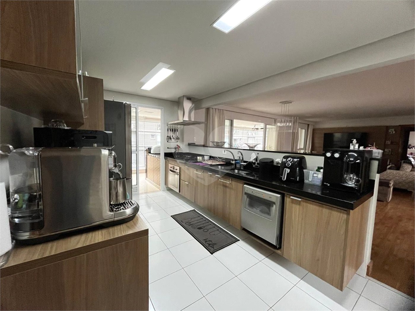 Apartamento á venda com 200m² - Bosque da Saúde