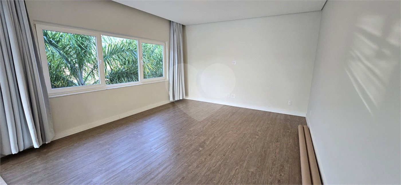 Casa à venda com 7 quartos, sendo 5 suítes, em Residencial Jardim Primavera, Louveira, SP