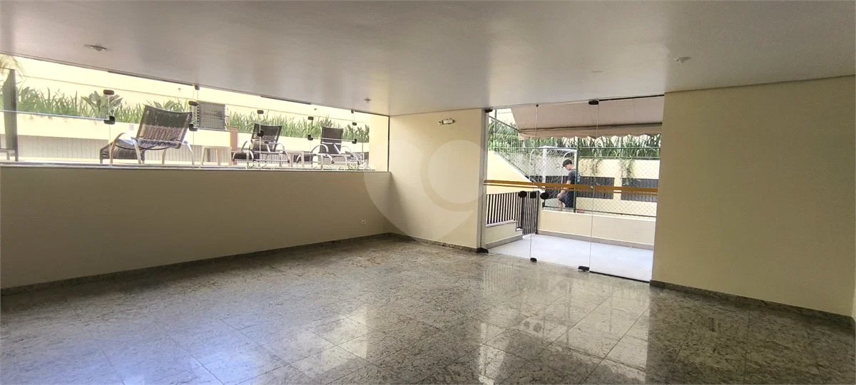 Apartamento a venda de 86 m² em Pinheiros 3 quartos, sendo 1 suíte e 3 vagas