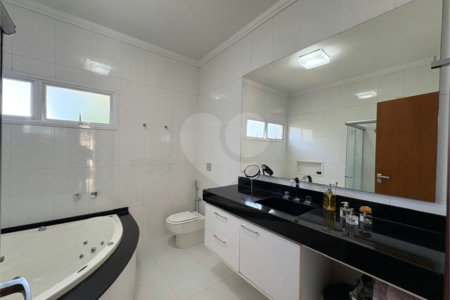 Casa à venda com 3 suítes no condomínio Damha II, São Carlos - SP