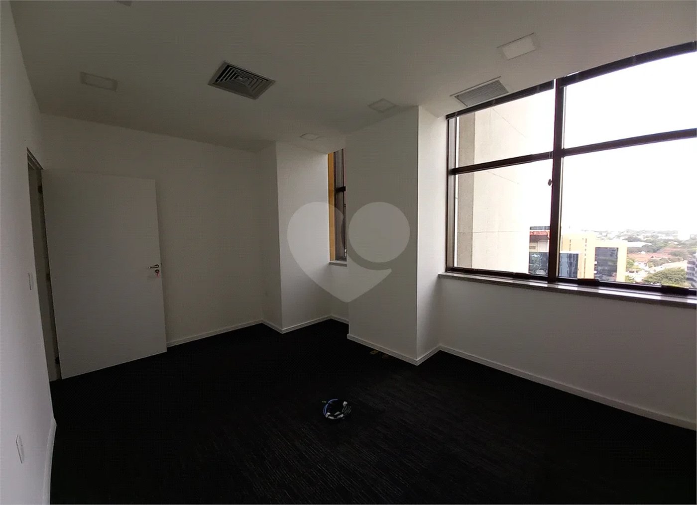 SALA COMERCIAL - BERRINI EXCELENTE PARA CONSULTÓRIOS E ESCRITÓRIO