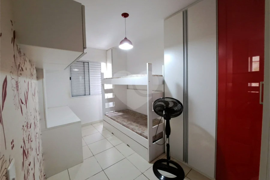 Apartamento com 02 quartos MOBILIADO com varanda e lazer !