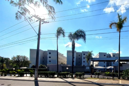 Apartamento no Condomínio Mont Royal.