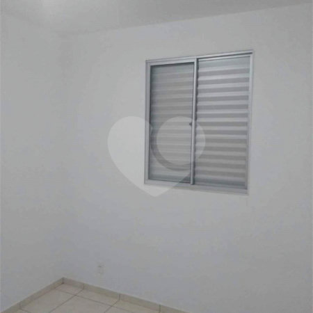 Apartamento no Condomínio Monte Logan.