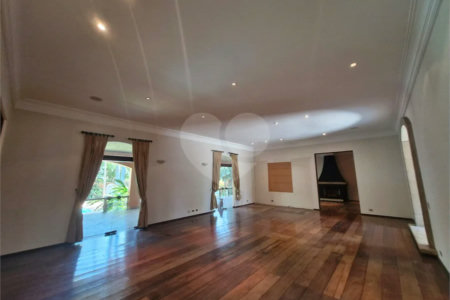 Casa à venda ou para alugar com 4 suítes em Alto da Boa Vista, São Paulo, SP