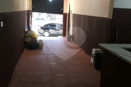 Salão comercial de 200m2 para locação na Mooca