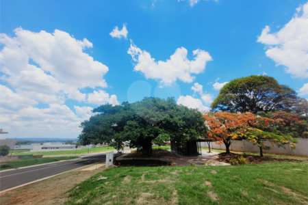 Oportunidade no Condomínio Villa Sapezal com ótima topografia - 360m² – Indaiatuba/SP