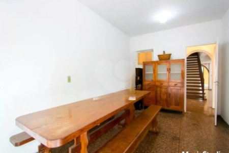 Casa com 360m² , 3 dormitórios , sendo 1 suíte , 4 vagas , disponível para venda ou locação , no centro de Santo André.