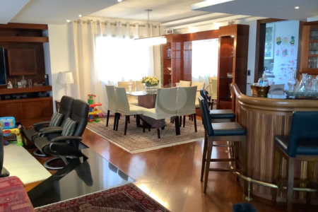 Apartamento na Mooca com 244 metros