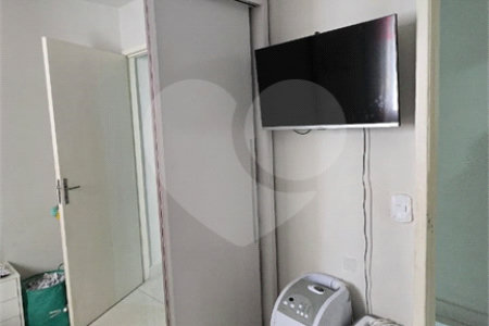 Apartamento com 48 m² localizado na Rua Conselheiro Crispiniano, 125