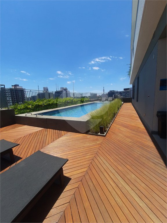 Studio na Vila Madalena ao lado do metro