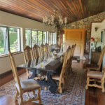 Casa à venda, 742 m², com piscina, 5 suítes, em Embu das Artes