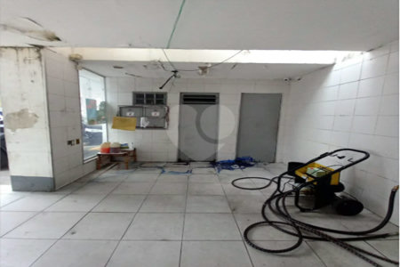 Espaço ideal para posto de gasolina, farmácia e loja no Bom Retiro