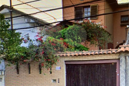 Sobrado estiloso à venda no Ipiranga c/168 m2 de área construída - 3 Quartos/2 Vagas