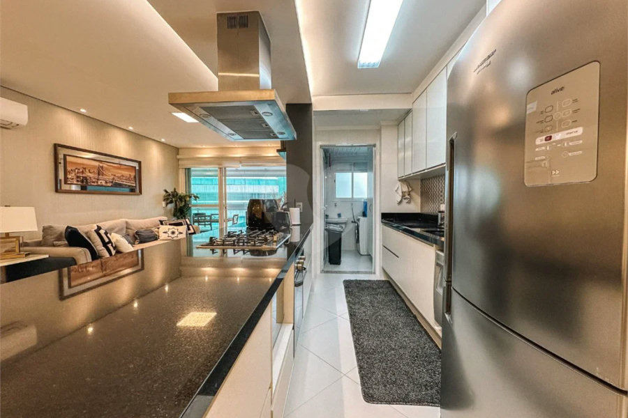 Apartamento à venda com 3 quartos, sendo 2 suítes,  em Riviera de São Lourenço, Bertioga, SP