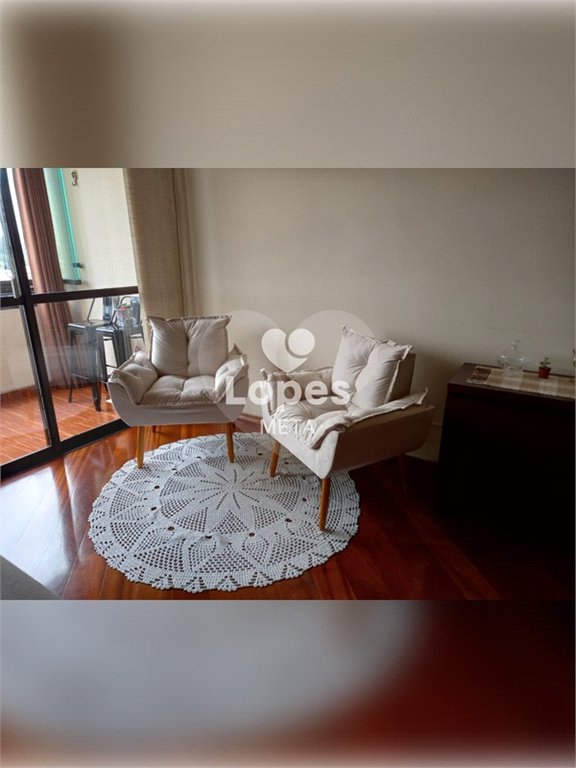 APARTAMENTO Á VENDA NO CONDOMINIO PAMPLONA, BAIRRO BOSQUE DOS EUCALIPTOS