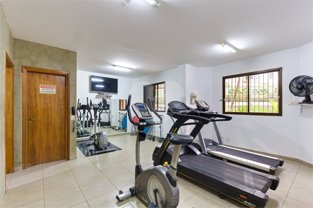 Apartamento à venda com 3 quartos, sendo 2 suítes, em Campo Belo, São Paulo, SP