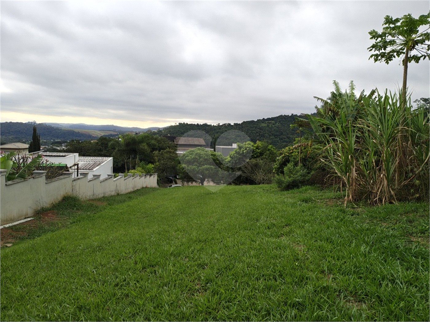 Lote à Venda no Porto Atibaia – 1.300 m² com Vista Privilegiada