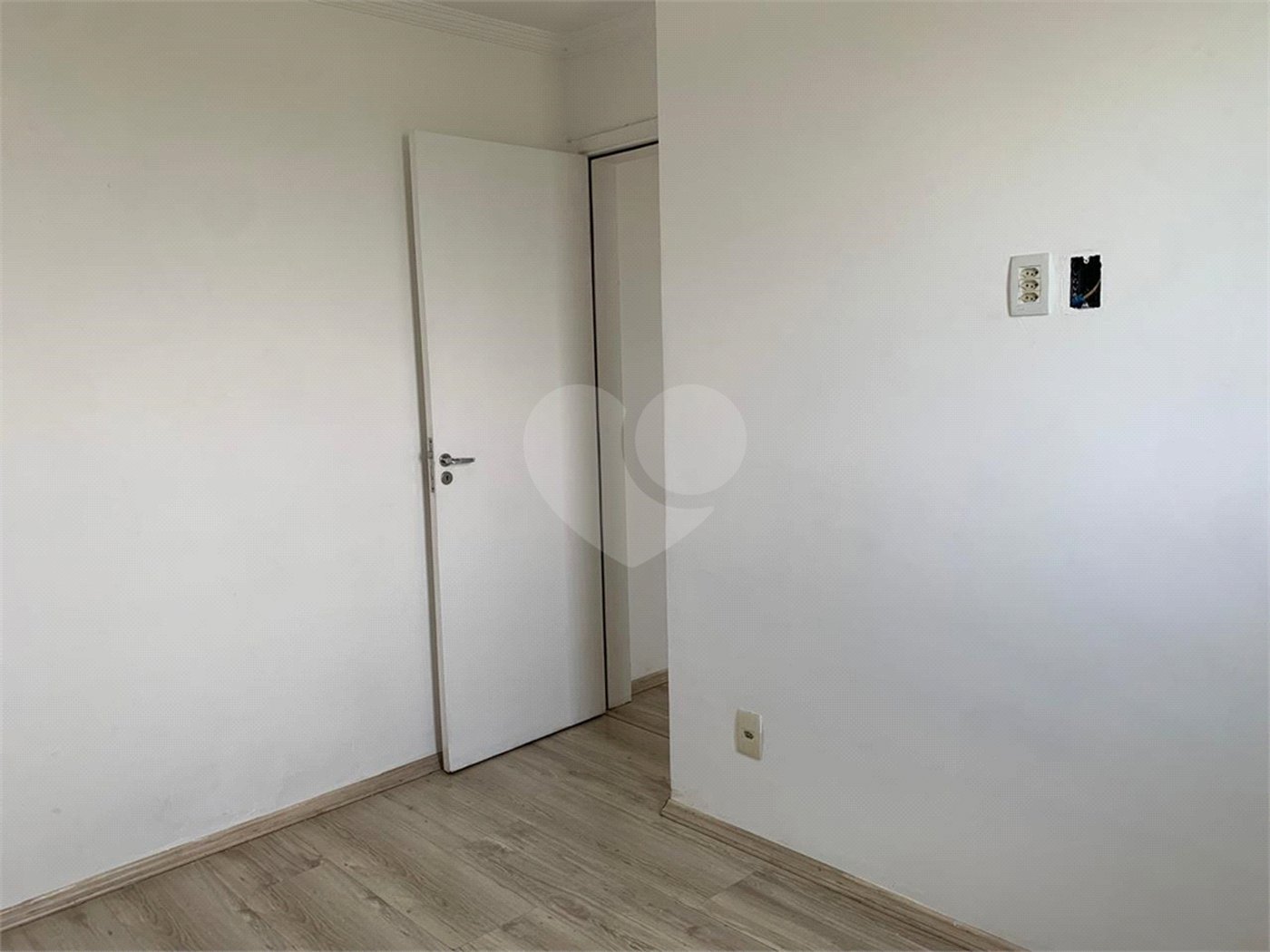Apartamento á venda - Parque Bristol