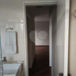 AMPLO APARTAMENTO COM LAZER
