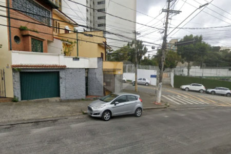 Sobrado comercial para locação em Perdizes | 160m² | 2 Andares | 7 Salas