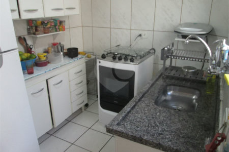 Apartamento com área útil de 72 m², 2 quartos no Bairro do Cambuci.