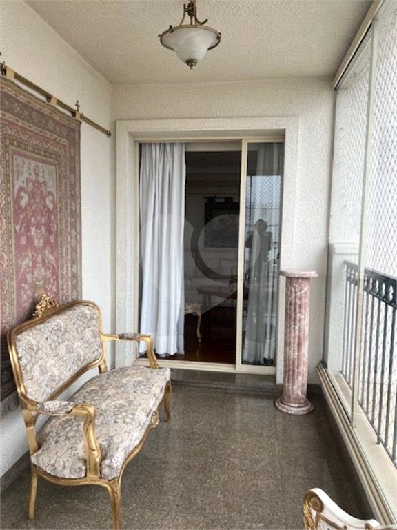 Apartamento à venda com 4 suítes em Santa Cecília, São Paulo, SP