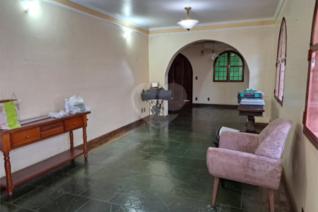 Casa térrea no Centro