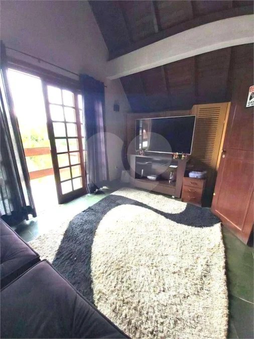 Casa à venda no Condomínio Vista Alegre Sede em Vinhedo/SP