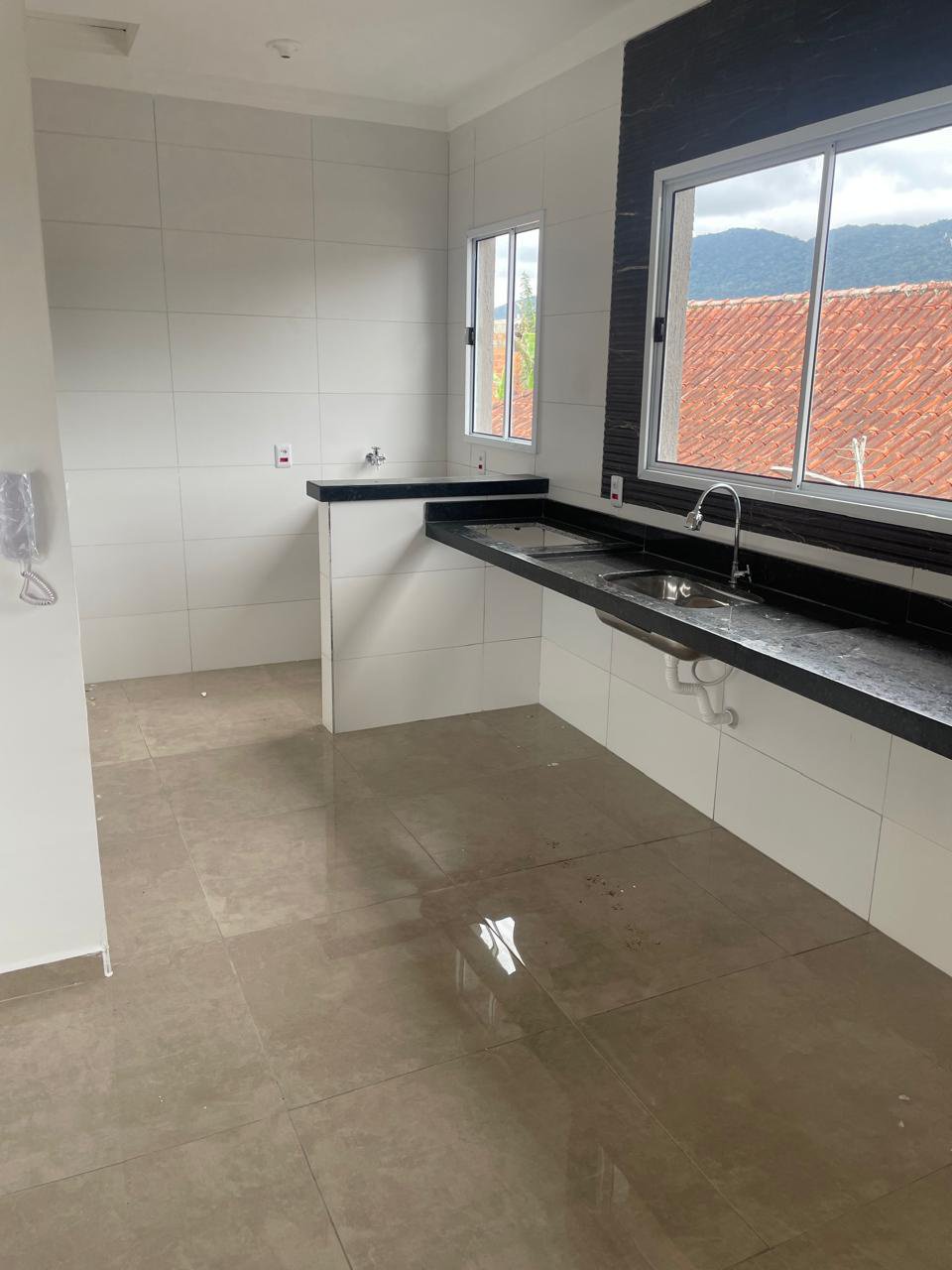 Sobrado à venda com 2 quartos, sendo 1 suíte, em Jardim Princesa, Praia Grande - SP