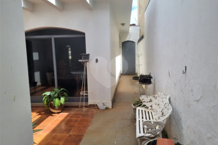 Casa comercial para locação no Centro