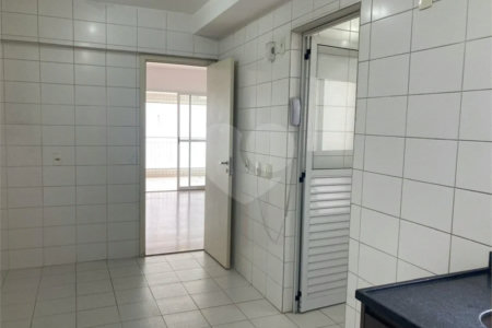 Apartamento para alugar com 4 quartos, sendo 2 suítes, em Jardim Marajoara, São Paulo, SP