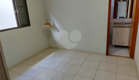 Casa Térrea à venda com 3 quartos, sendo 1 suíte, em Jardim Cardinalli, São Carlos, SP