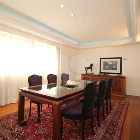 Casa à venda com 6 quartos, sendo 1 suíte, em Brooklin, São Paulo, SP