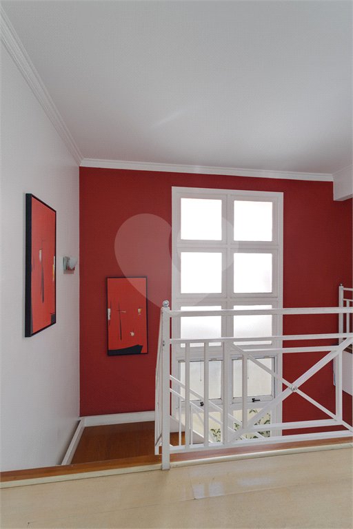 Casa à venda com 4 quartos, sendo 2 suítes, no condomínio Villa Franz Schubert, São Paulo - SP