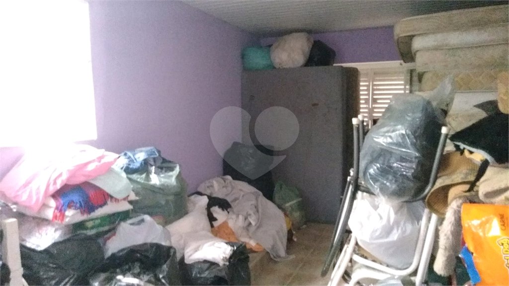 Casa térrea para venda.