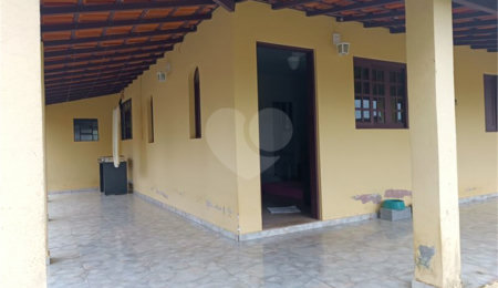 Chácara à venda com 2 suítes em Pavão (canguera), São Roque, SP