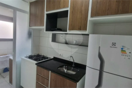 Studio Mobiliado no Alto do Ipiranga – Andar Alto e Vaga para Moto