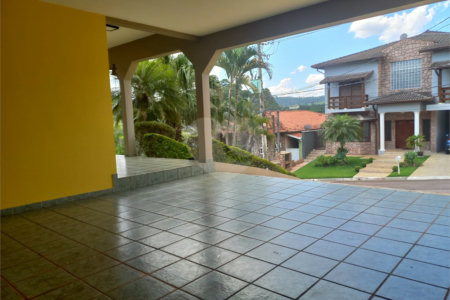 Casa à venda com 4 quartos, sendo 2 suítes,  em Villaggio Capríccio, Louveira, SP