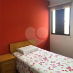 Apartamento com 3 dormitórios, Bairro Saúde,, Muito proximo do metro São Judas e da Igreja!