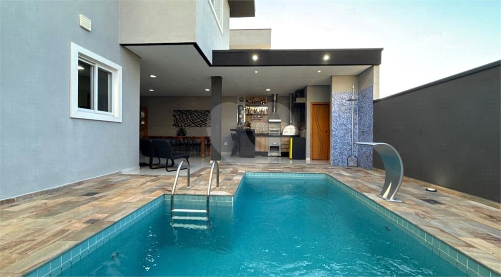 MARAVILHOSA CASA NO URBANOVA QUE REUNE CONFORTO E SOFISTICAÇÃO, 262m² - 4 SUITES e 4 Vagas.