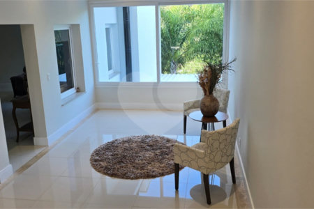 Casa à venda com 7 quartos, sendo 5 suítes, em Residencial Jardim Primavera, Louveira, SP