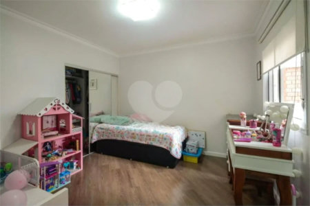 Apartamento na Mooca com 204m² amplo à venda 3 quartos, sendo 3 suítes, e 4 vagas