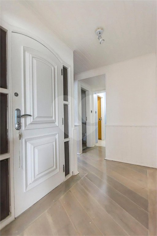 HIGIENÓPOLIS APTO com 160 M² PRIVATIVOS UM POR ANDAR 3 SUITES. 2 VAGAS, CONTEMPORÃNEO.ACEITA PERMUTA