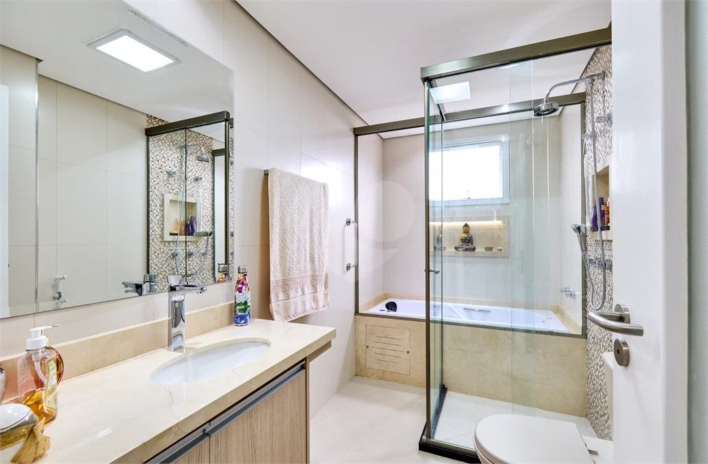 Apartamento à venda com 3 suítes em Jardim Marajoara, São Paulo, SP