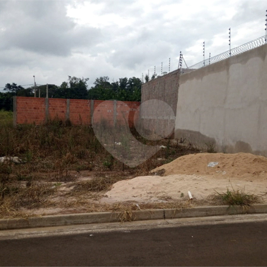Lote no Jardim do Bosque, aceita financiamento ou aquisição de terreno e construção .